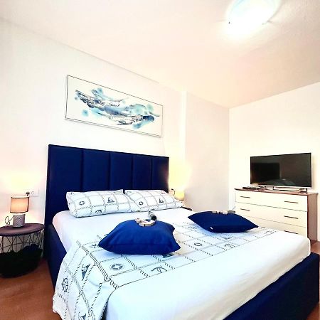 Luana Lux Apartment Pula Ngoại thất bức ảnh